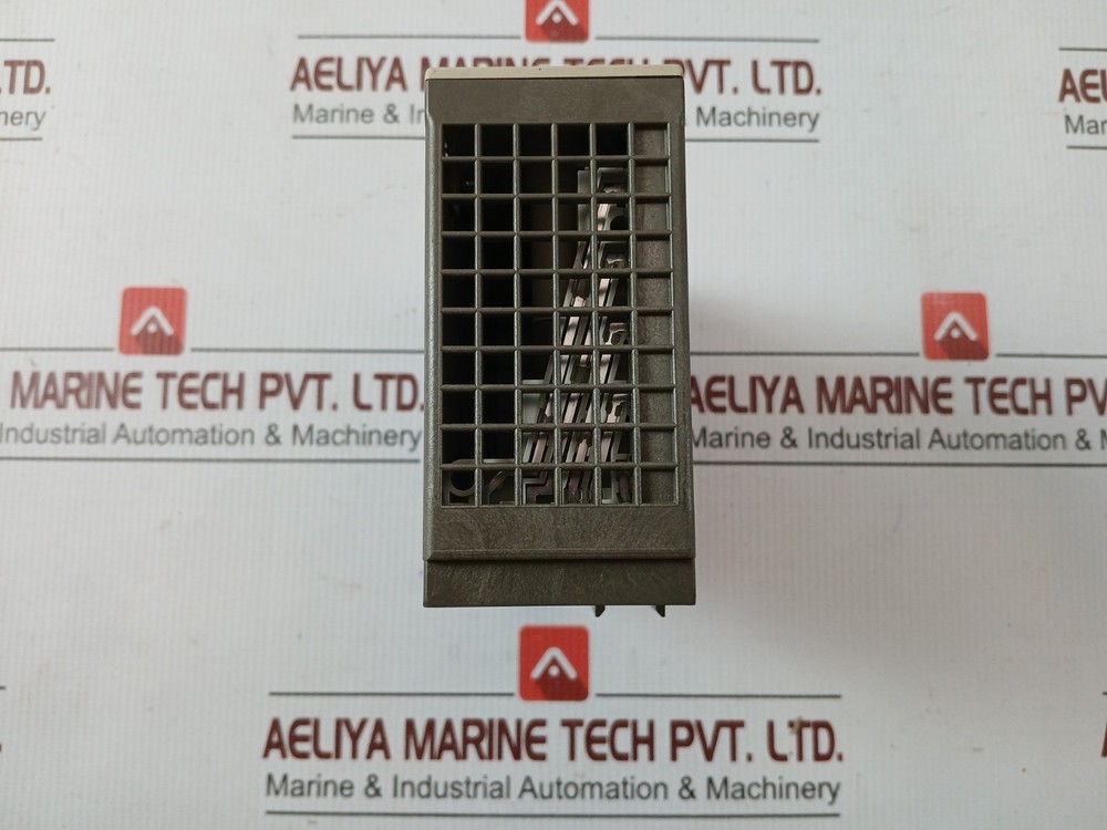 SIEMENS 6ES5 441-8MA11 Digital Output Module