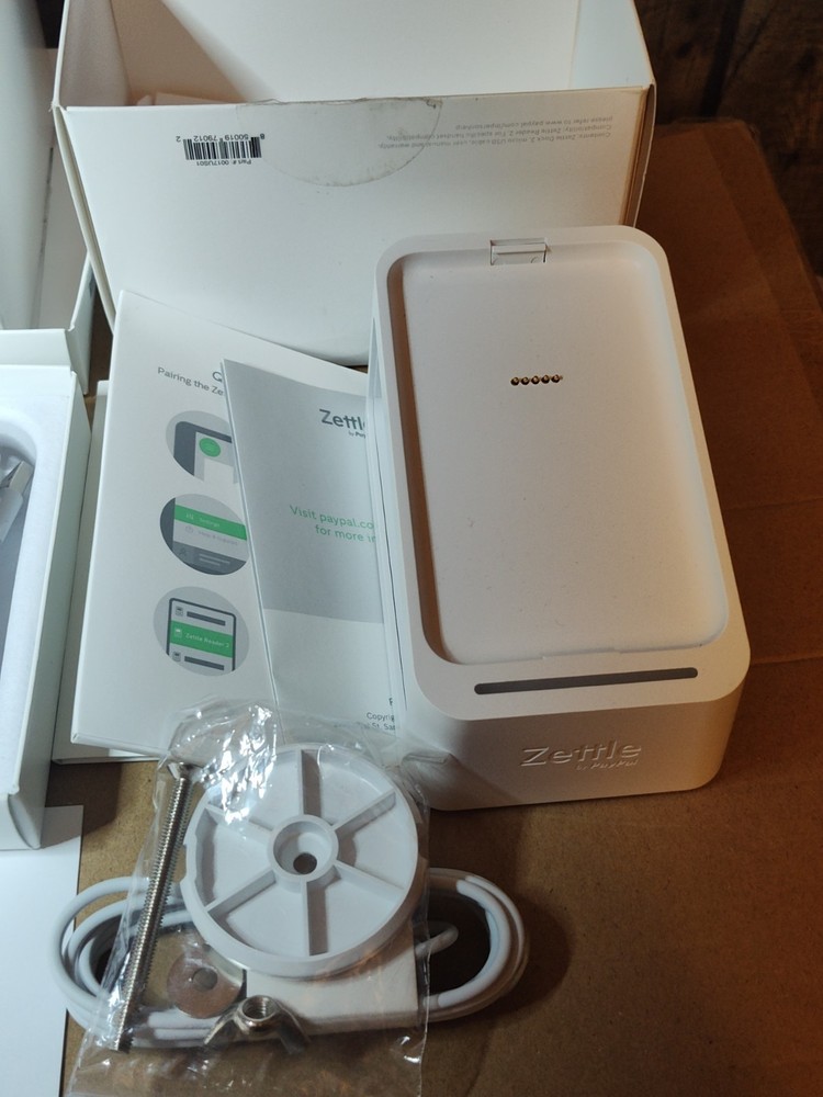 New - Zettle Reader 2 With Zettle Dock 2 Card Reader Station - NIOB