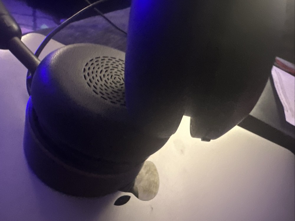 Jabra Evolve2 75 Bluetooth Wireless Headset With Charging Stand USB C