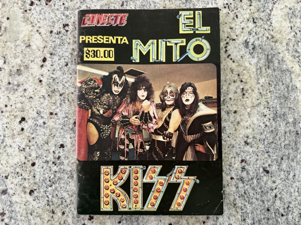 KISS 1980 CONECTE EL MITO ALL KISS SPECIAL MAGAZINE AUCOIN VINTAGE VERY RARE!