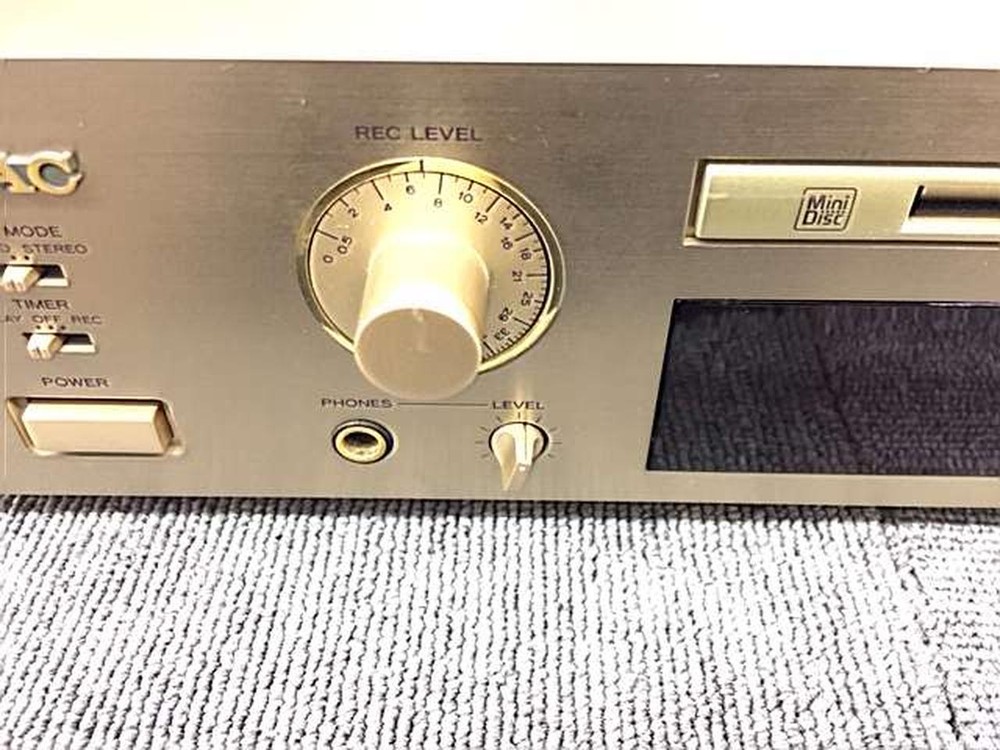 TEAC MD-5 | MiniDisc (MD) Deck in Good Condition