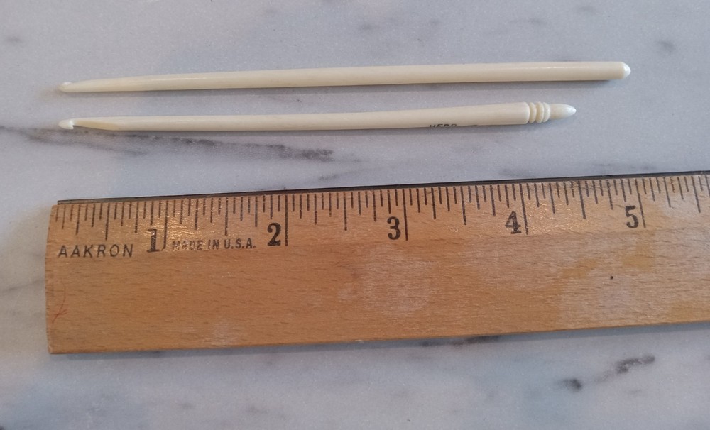 Small Crochet Hooks, Size D