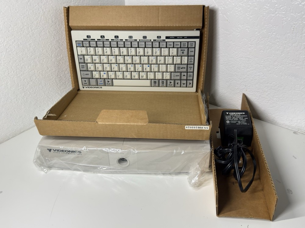 Videonics TitleMaker 3000 Digital Character Generator VTG Electronics Fonts