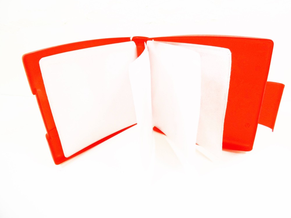 Cd Case Holder 12 Cds Storage Organizer Wallet Plastic Cases Red Snap Closure