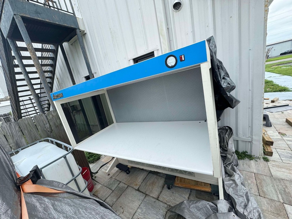 Laminar Air Flow Cabinet