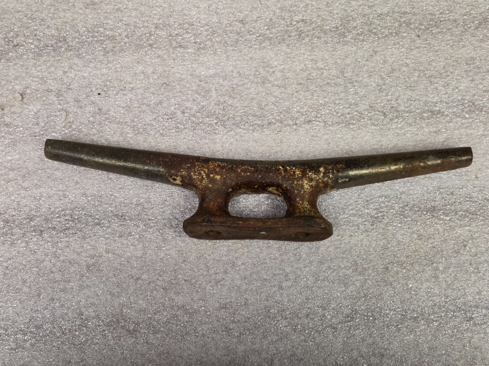 VINTAGE OPEN BASE BOAT / DOCK CLEAT TP12 / TP-12