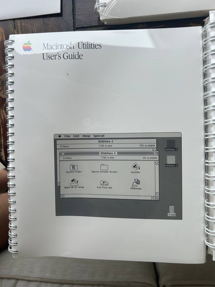 Apple Macintosh System Software start kit 944-0379-A. Manuals, System Update