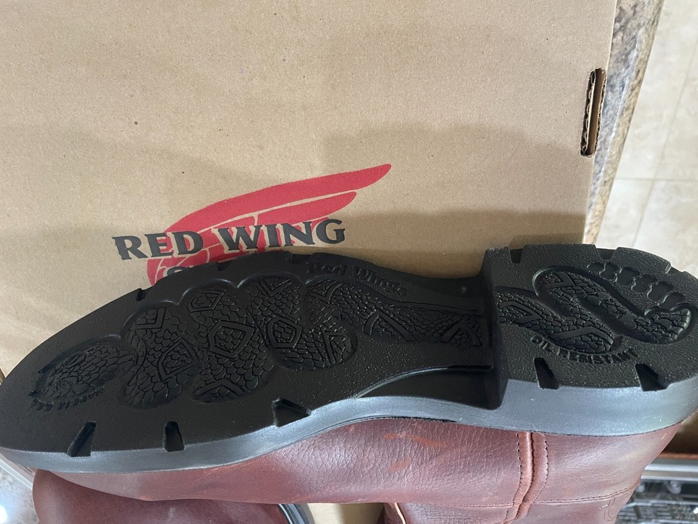 NEW Redwing 4470. Size 12 D