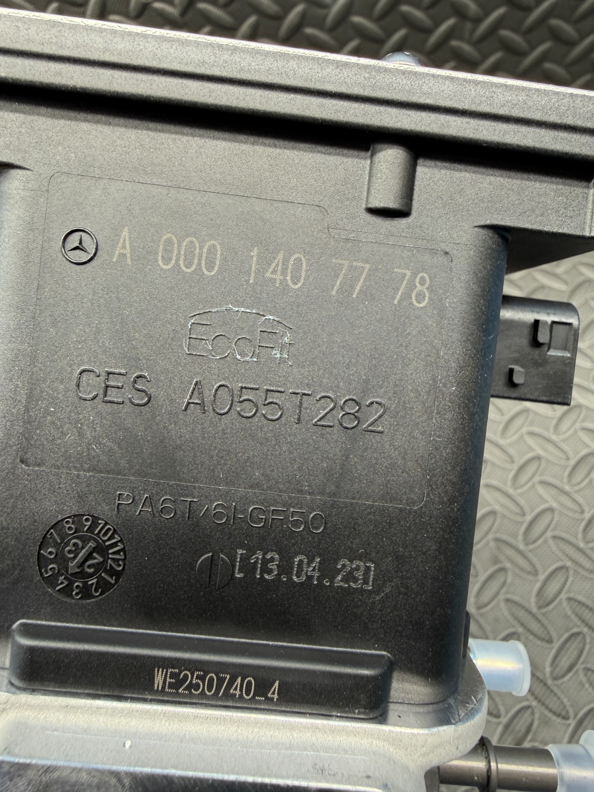 Genuine Detroit Diesel EA0001408078 Diesel Exhaust Fluid Pump Supply Unit