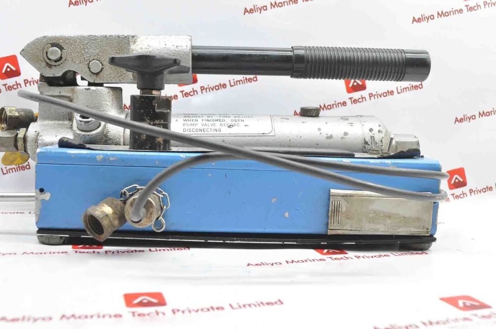 Omicron Ote-p202 Pressure Calibrator