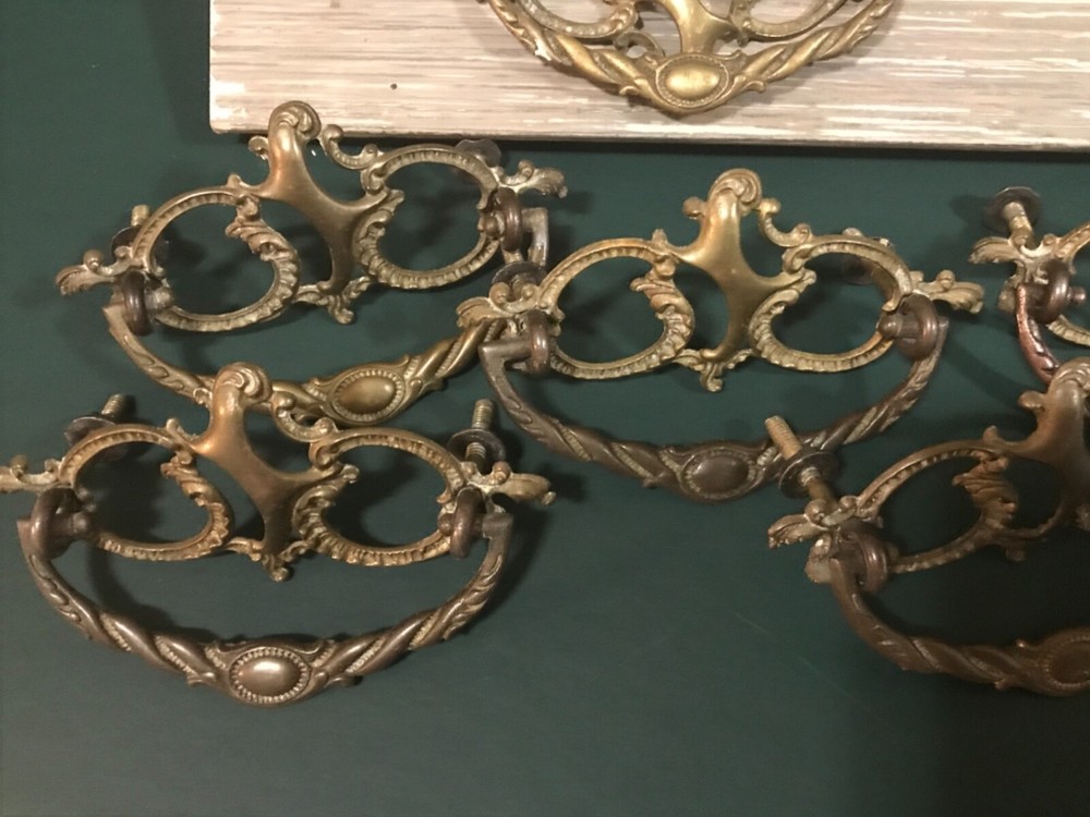 Extremely RARE VICTORIAN SET “SUPER ORNATE’”Original FANCY Priced per pull.