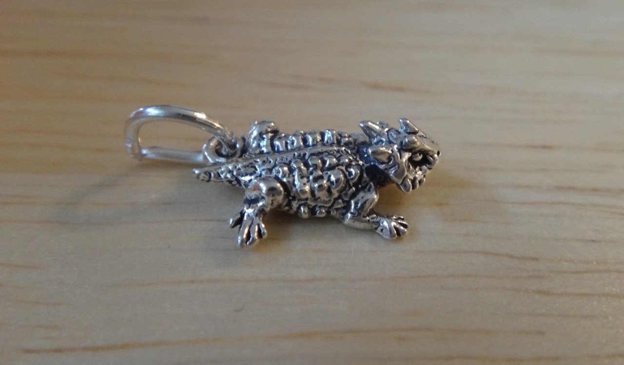 Sterling Silver 3D Detail Small 13x9mm Texas Horned Toad Frog Charm!