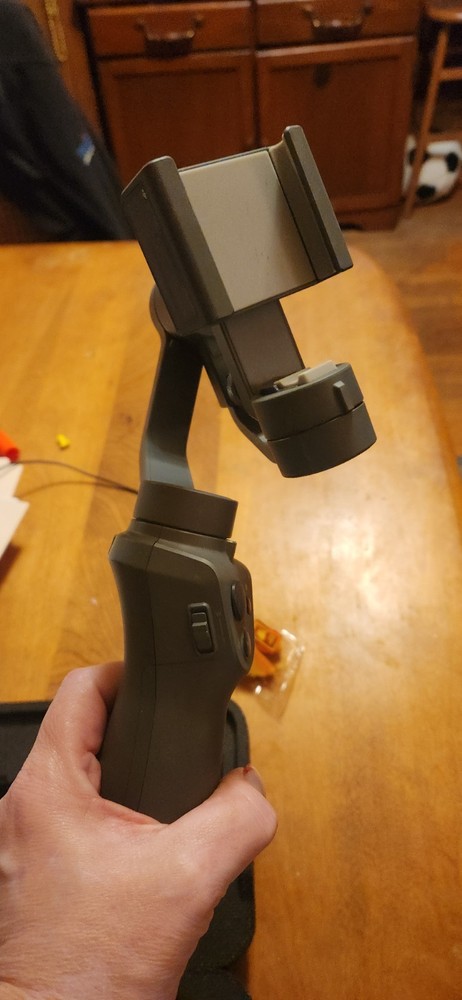 DJI Osmo Mobile 3 Combo - Gimbal Stabilizer