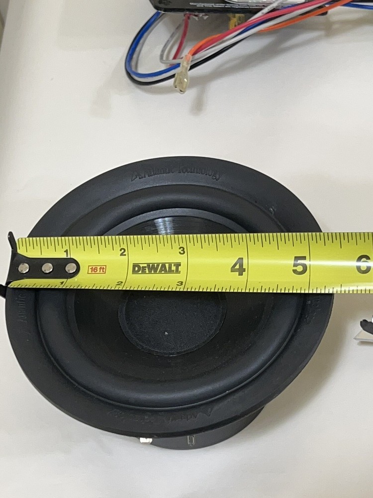Atlantic Technology 4200e C Speakers + Crossover