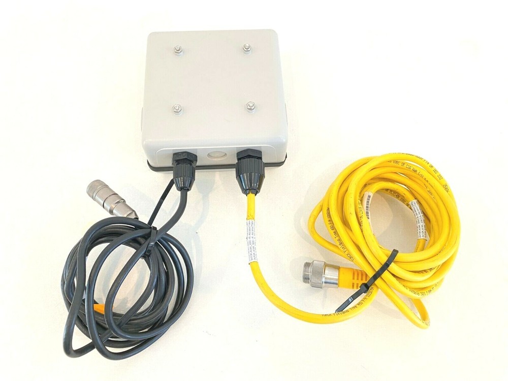 Rosemount Analytical OXMT-A-FF-11 Dissolved Oxygen pH/ORP Transmitter w Warranty