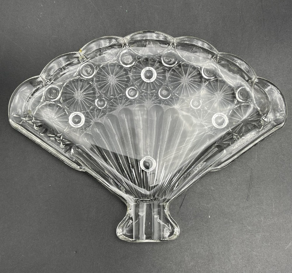 Anchor Hocking, Trinket Dish, Fan Shape with Daisy and Button Pattern, Boho