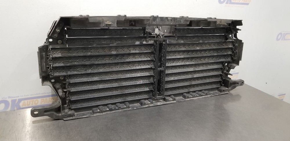 19 FORD F150 5.0L UPPER AIR SHUTTER