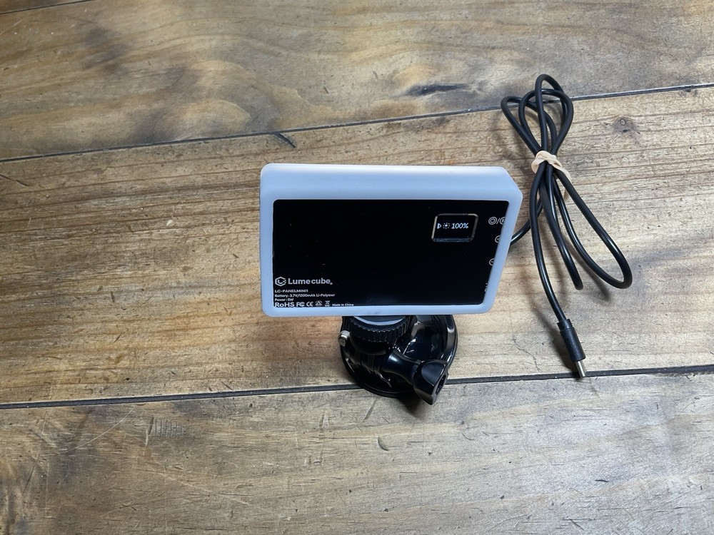 Lume Cube LC-PANELMINI1 5W Bicolor Panel Mini LED - USB C Mini Light Panel