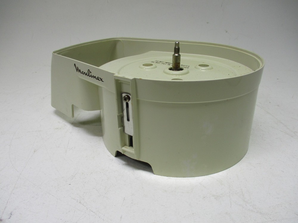 La Machine Food Processor by Moulinex Model 354 ~ Replacement Feeder Chute