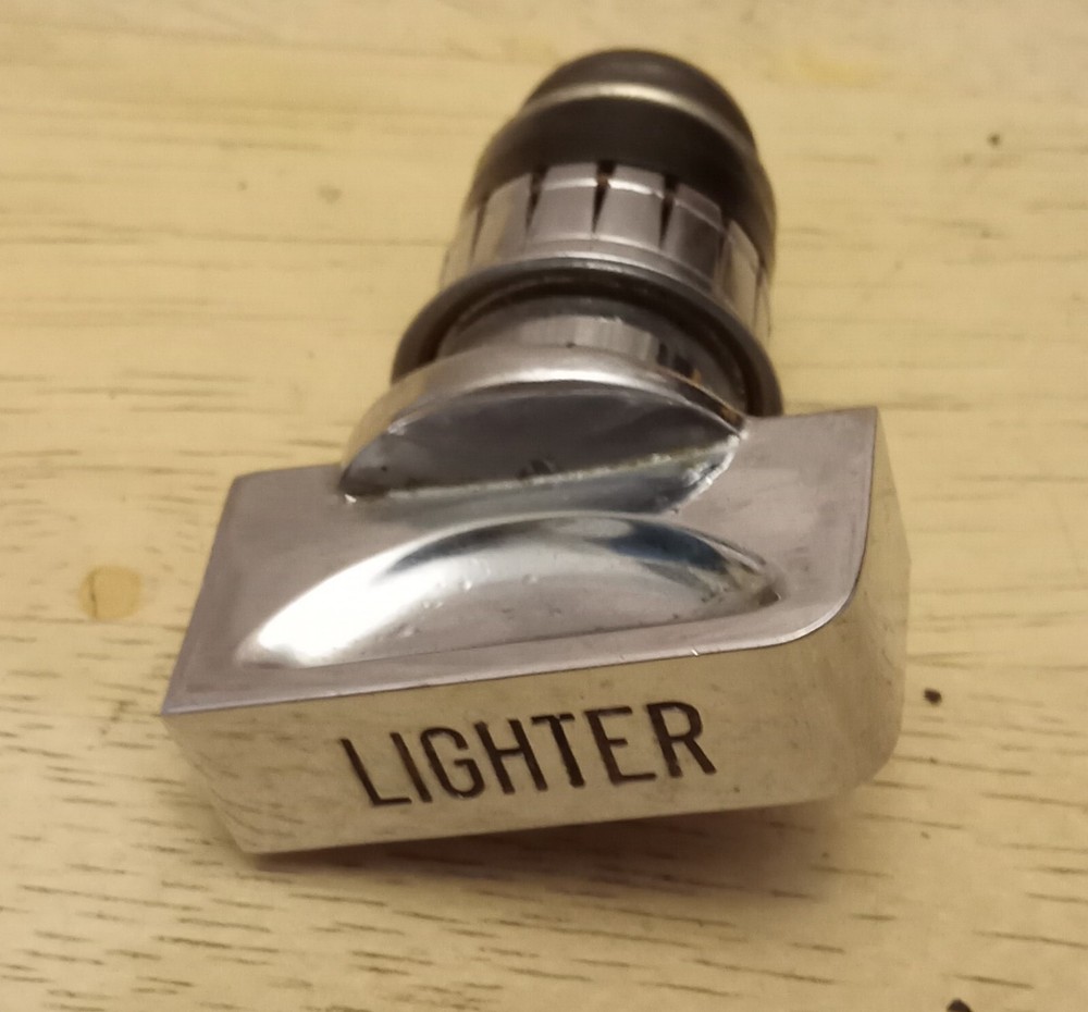 1941-1948 BUICK ROADMASTER CIGARETTE LIGHTER (DASH)