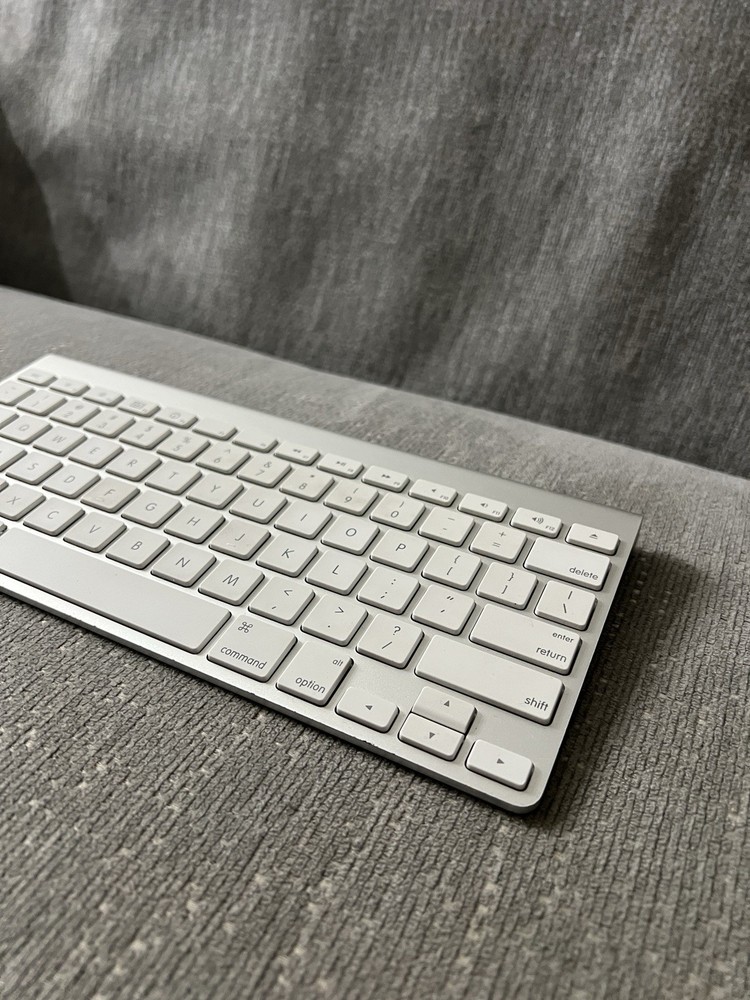 Apple Battery Powered Wireless Keyboard Model A1314 Tested