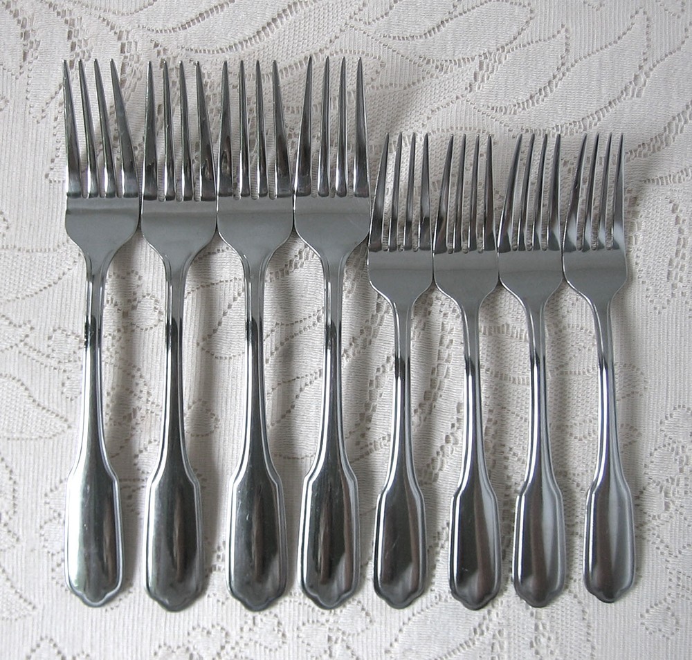 ONEIDA Stainless Flatware Bundled Lot 20 Pieces WALSTON