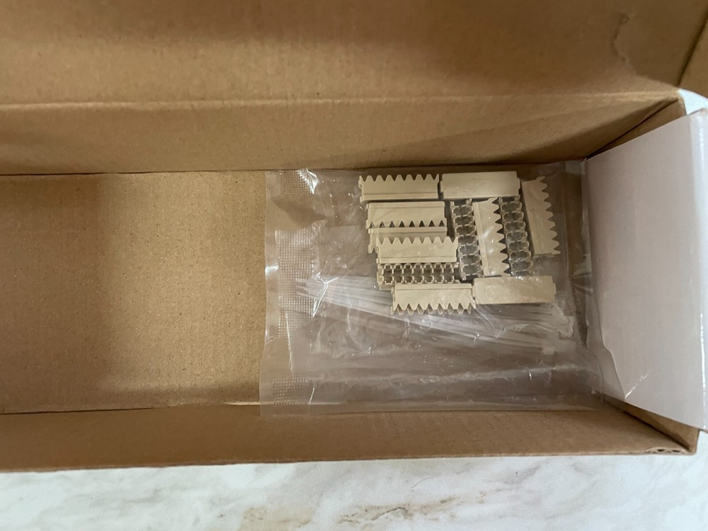 Monoprice 12-port Vertical Cat5e Mini Patch Panel, 110 Type (568A/B Compatible)