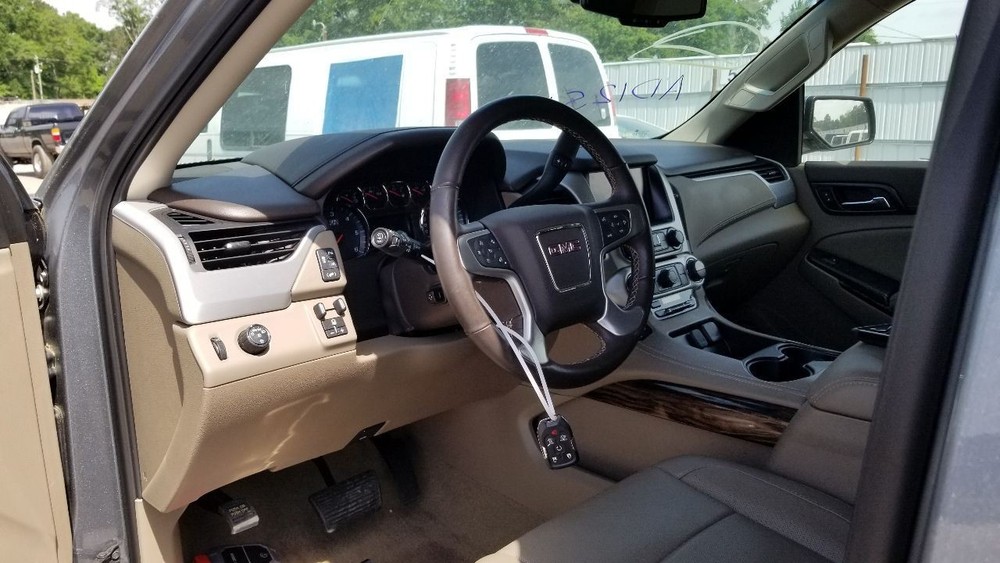 19 GMC YUKON FORWARD COLLISION WARNING CAMERA 84505297