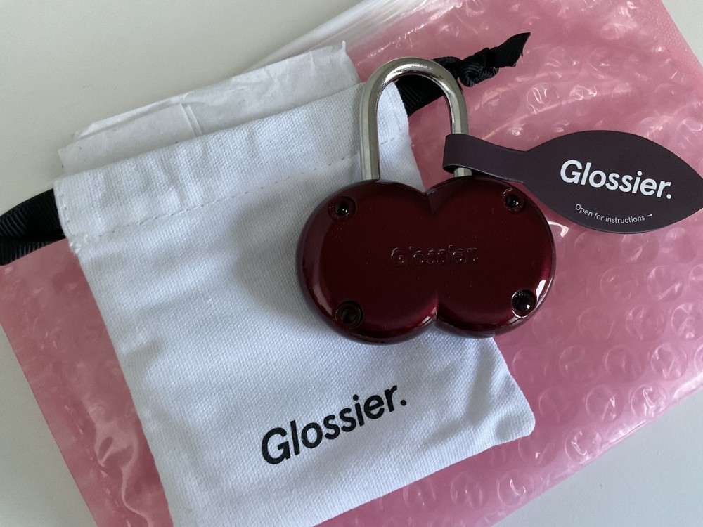 Glossier Cherry Lock
