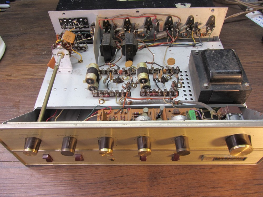 Vintage The Fisher TX-100 Stereo Amplifier – Solid State Classic – UNTESTED