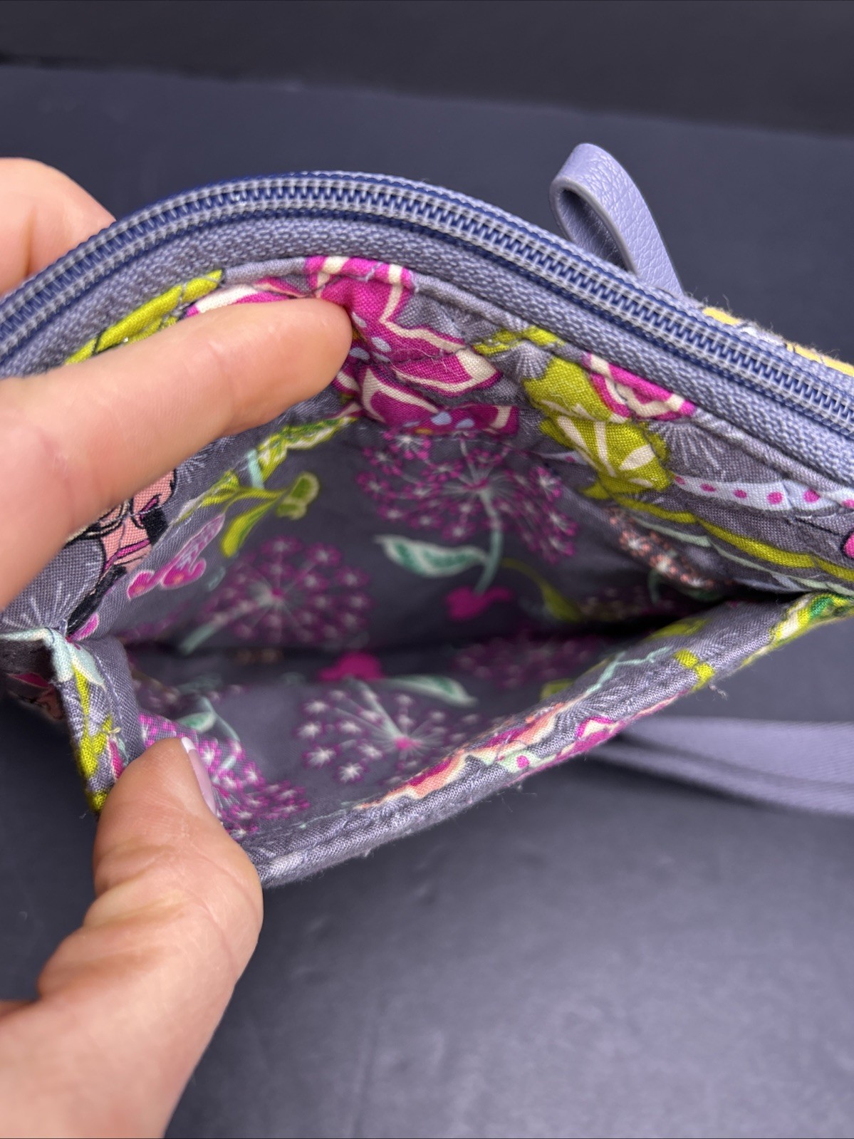 DISNEY VERA BRADLEY CROSSBODY BAG PURSE GRAY MINNIE & MICKEY MOUSE TROPICAL