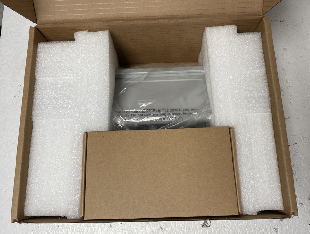 Kensington SD6000 Surface Go Docking Station Open Box