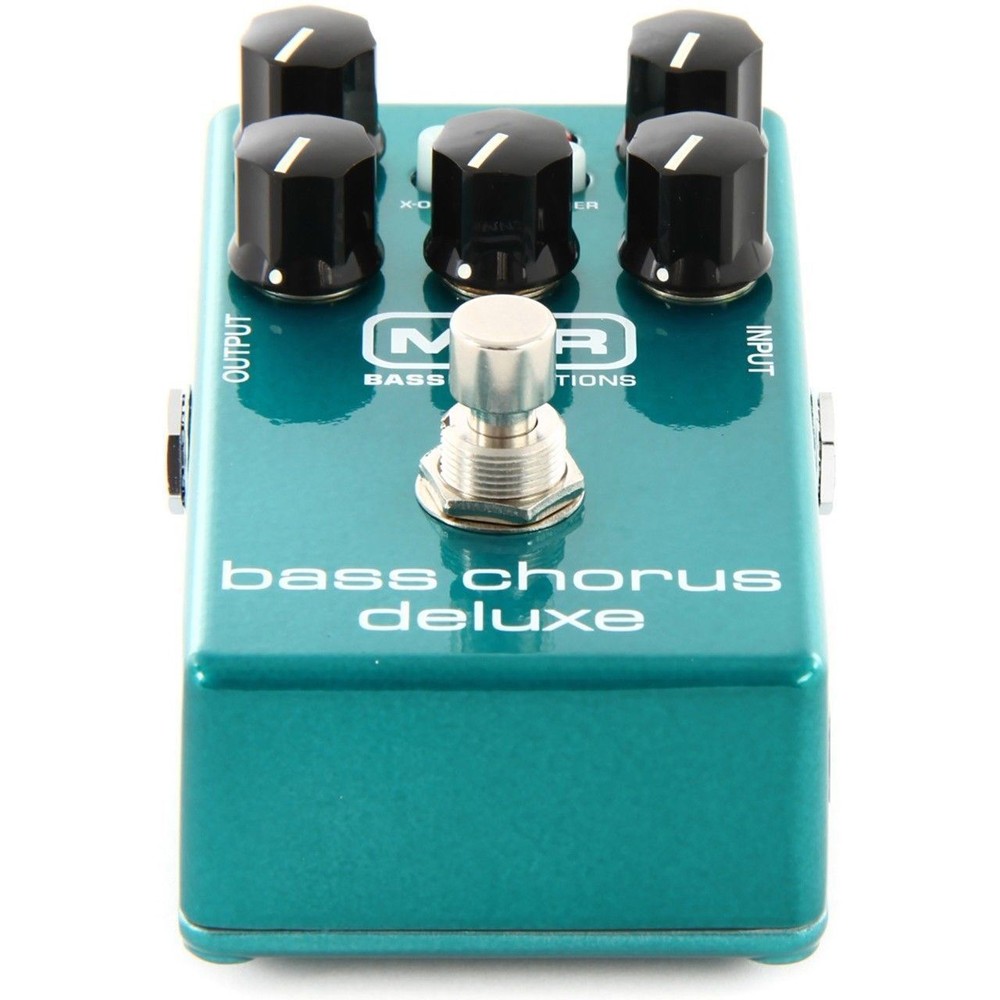 MXR M83 Bass Chorus Deluxe Effects Pedal