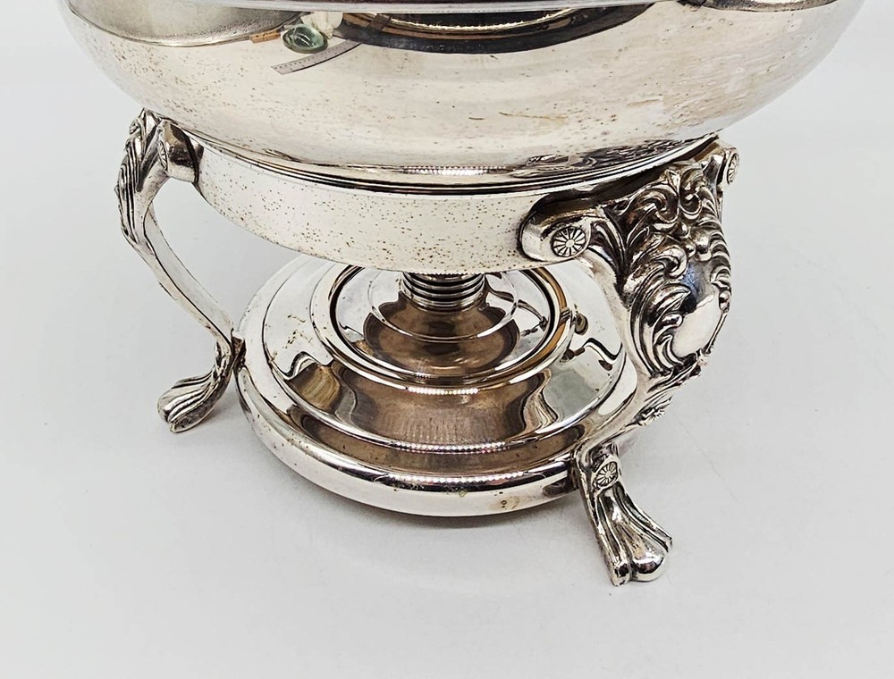 Sheridan Serving Covered Dish 2 QT Pyrex Chafing Stand + Burner Silverplate