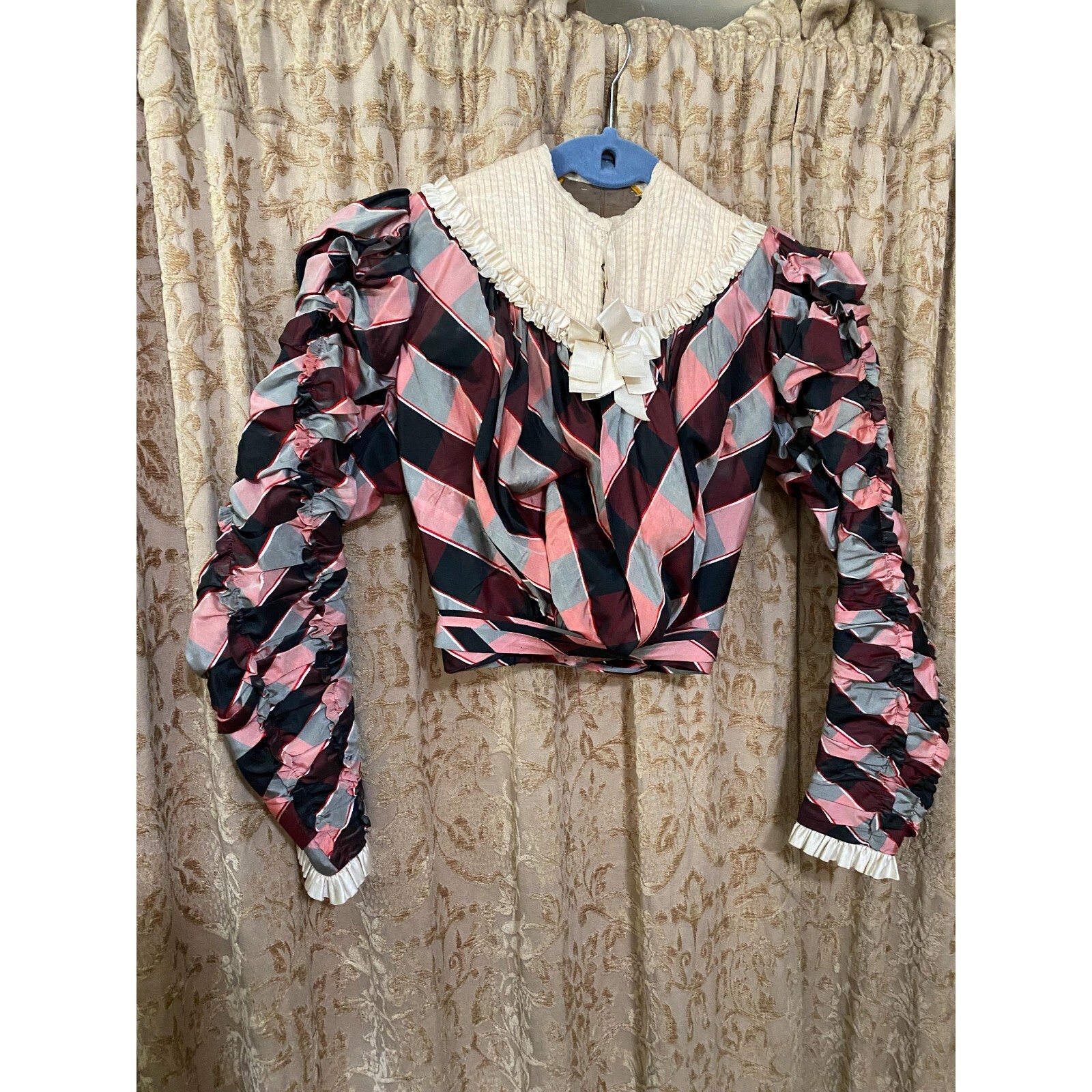 Victorian bodice, circa late 1890s. Checkered Boned interior. Puff Sleeves