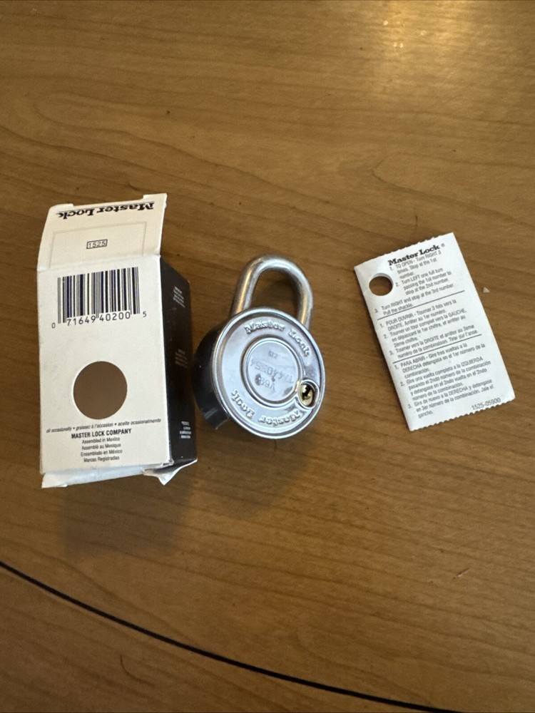 Master Lock 1525 Combination Padlock