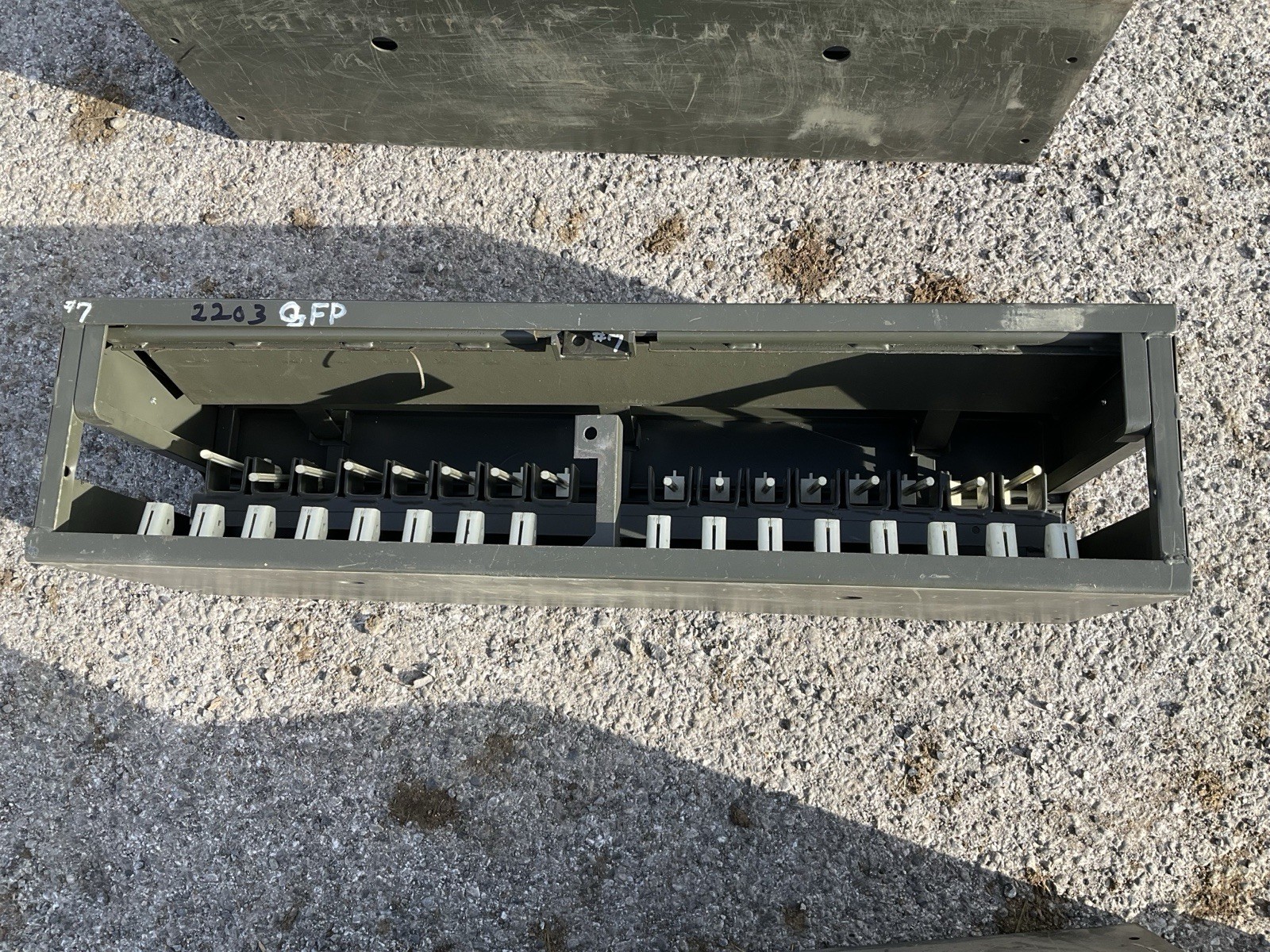 US Military Lockable Small Arms Handgun Storage Rack For 16 Pistols