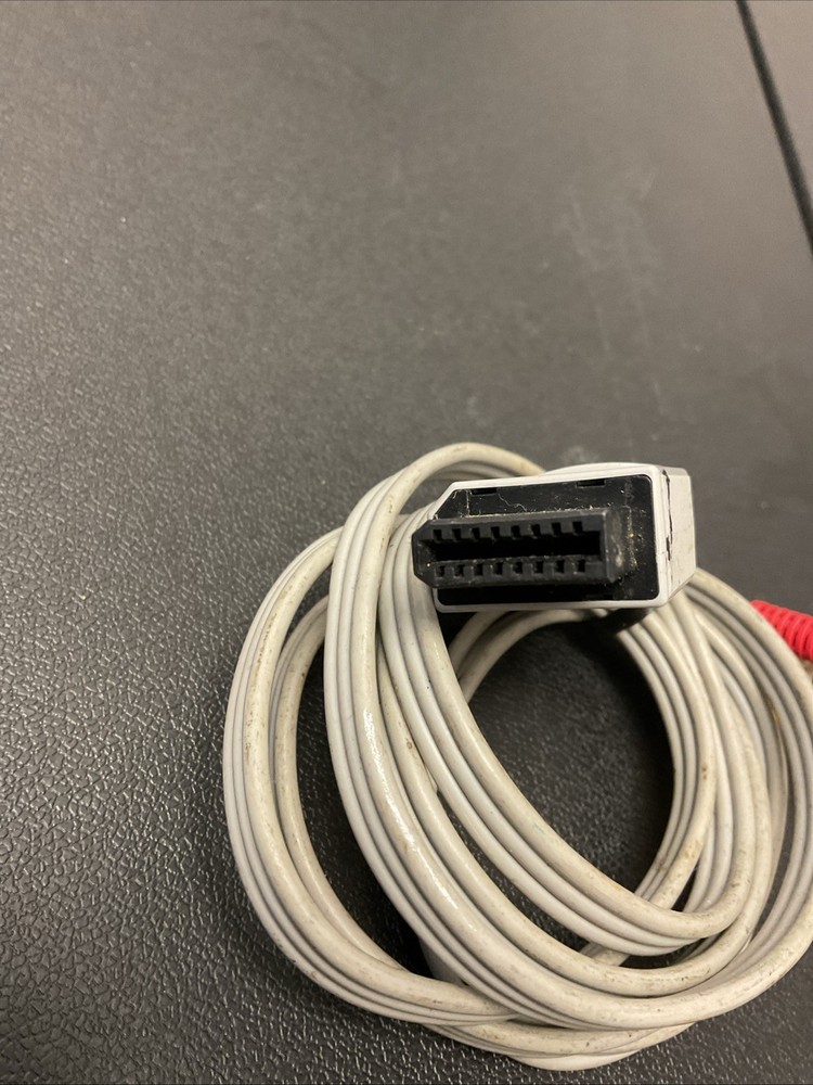 Nintendo RVL009 AV Cable - Gray