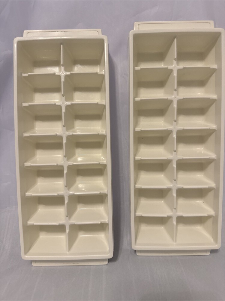 VINTAGE Unbranded STACKING PLASTIC ICE CUBE TRAYS