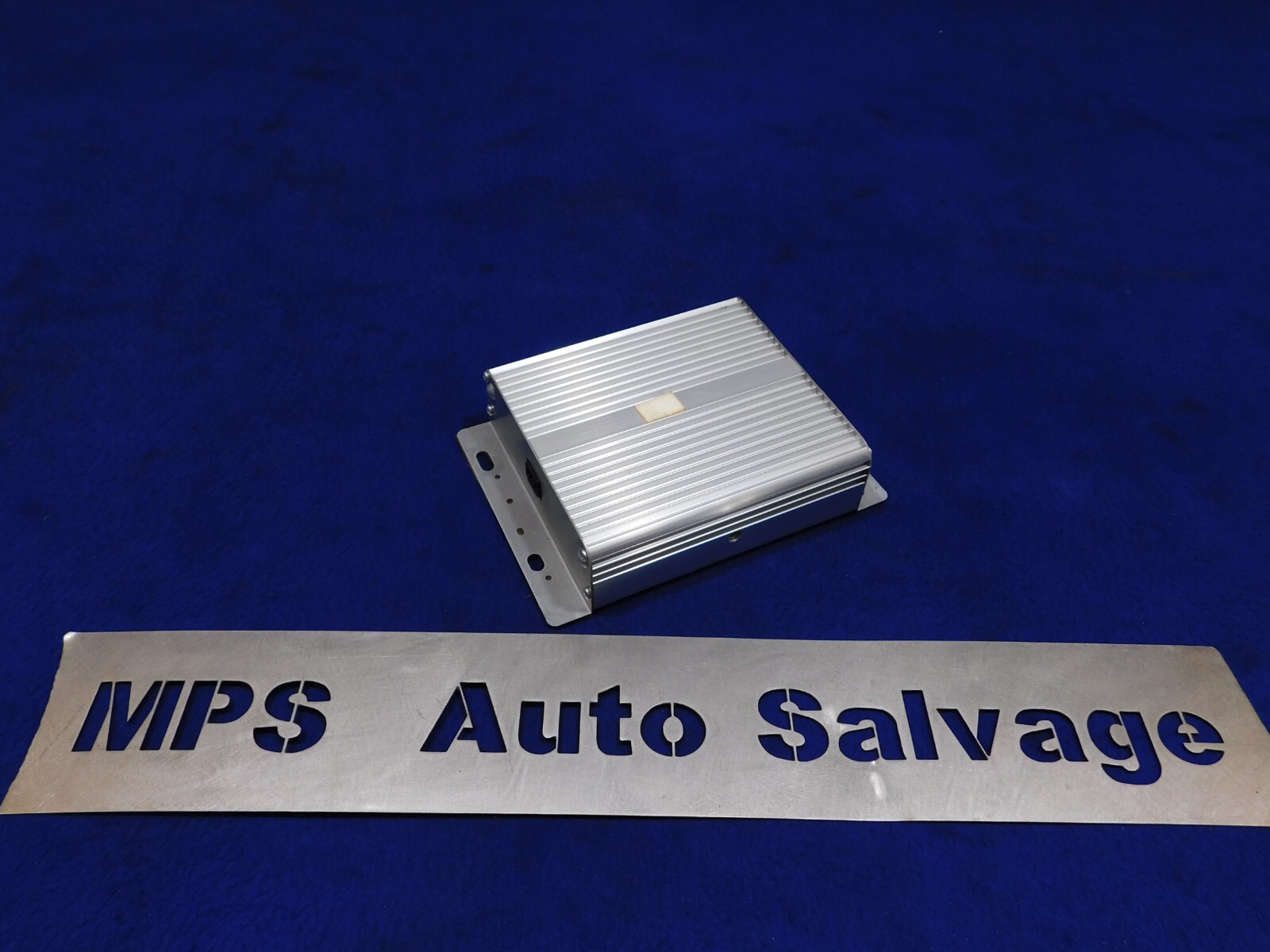 1994-1996 Ford Mustang Mach 460 OEM Rear Amp Amplifier Good Used Take Off K27