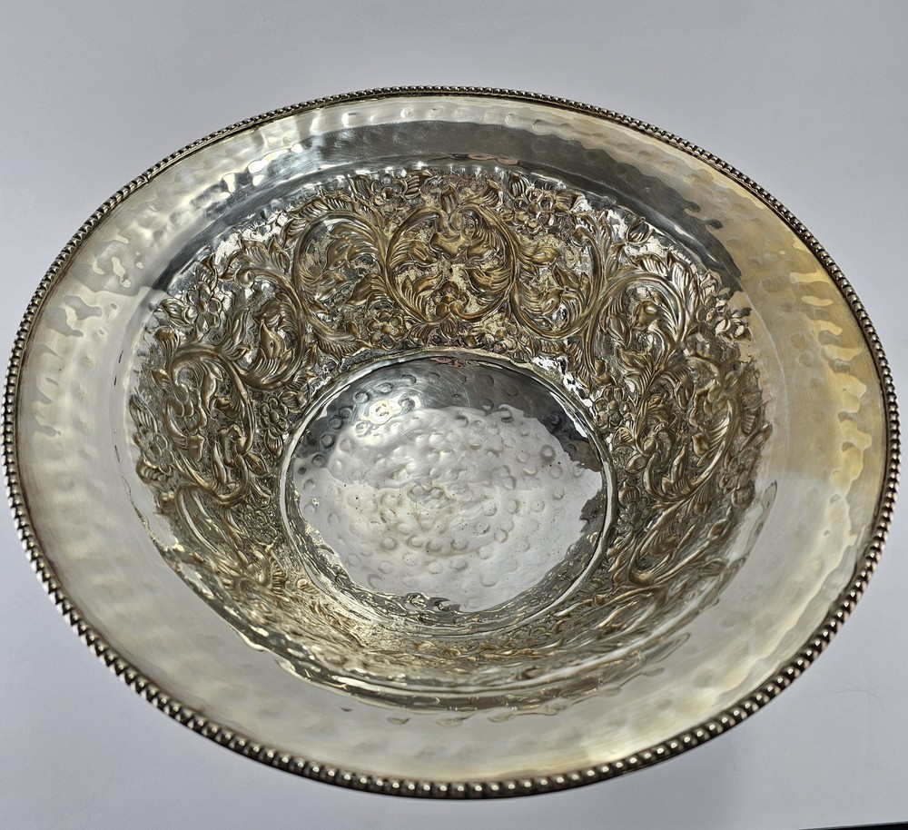 Silver-plated Alda's Classic Ornate Floral Motiff Pedestal Punch Bowl Hammered