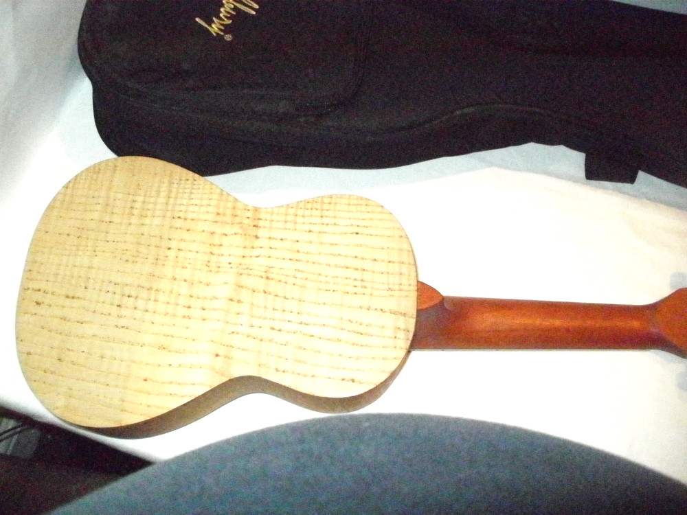 Ashbury ukulele
