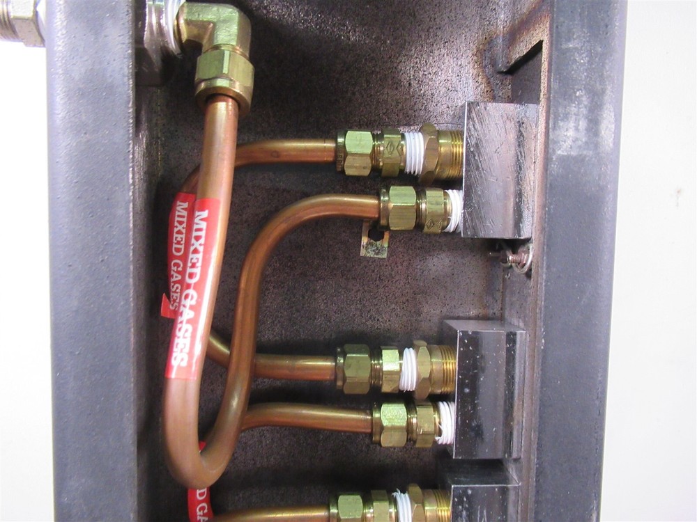 Ohmeda 8000 Anesthesia System Gas Distribution Bar For Machine