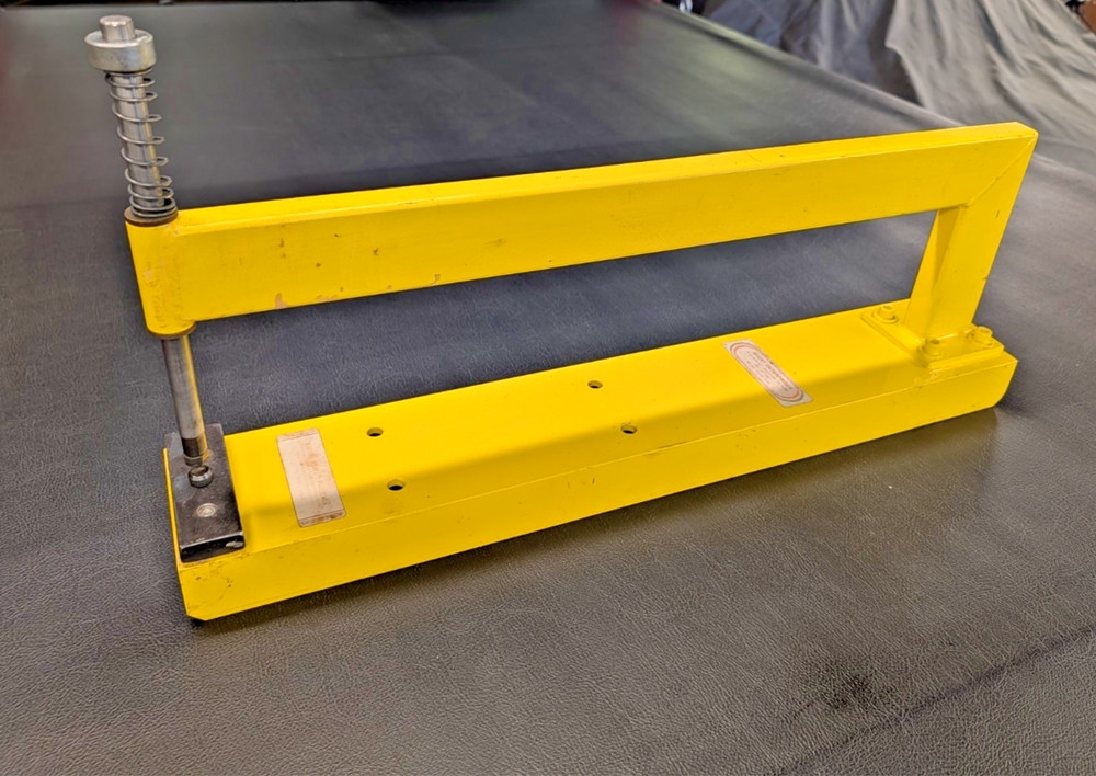 Avery Tools Hand Riveting Tool for Aviation Sheet Metal Repairs/ Construction