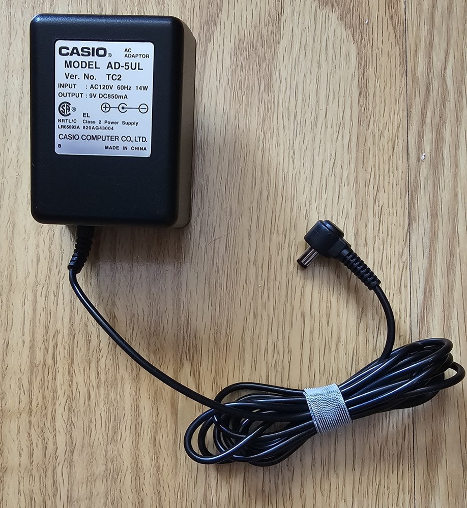 Casio LK-35 Lighted Key Learning Keyboard w/ Stand Adapter Box 61 Key Piano WORK