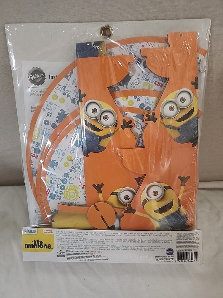 CUPCAKE & TREAT STAND MINIONS