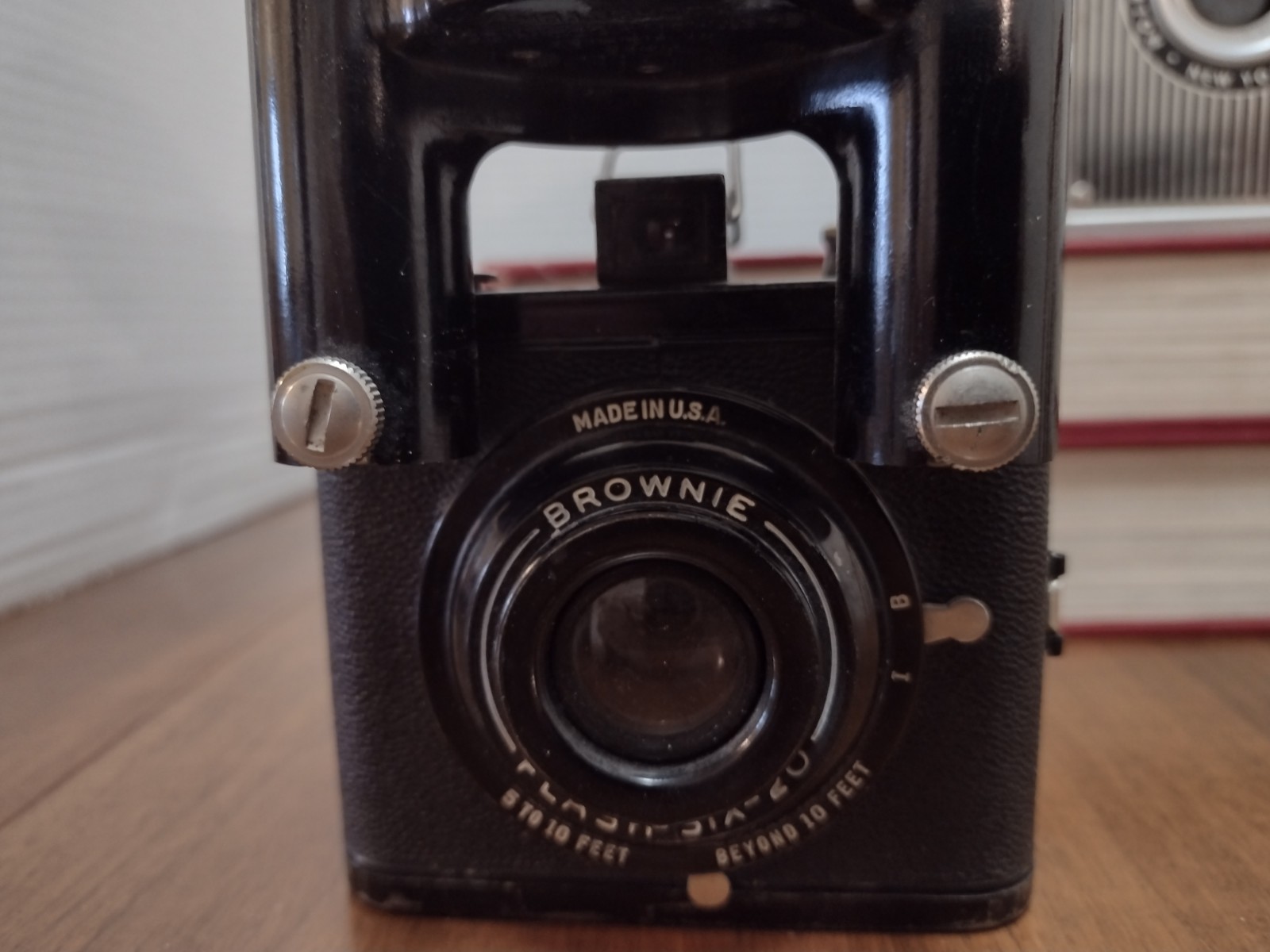 VTG Camera Lot****Brownie Flash Six-20 & Ansco Shur Shot Retro Display Untested