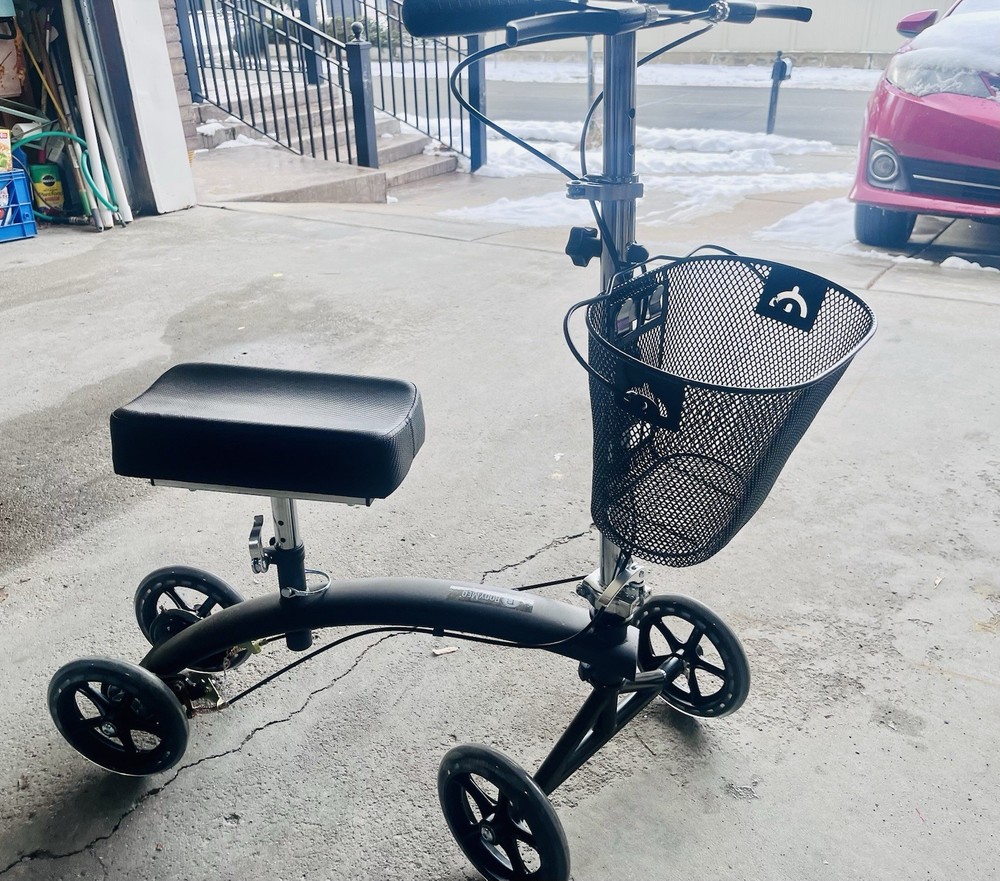 Knee Walker