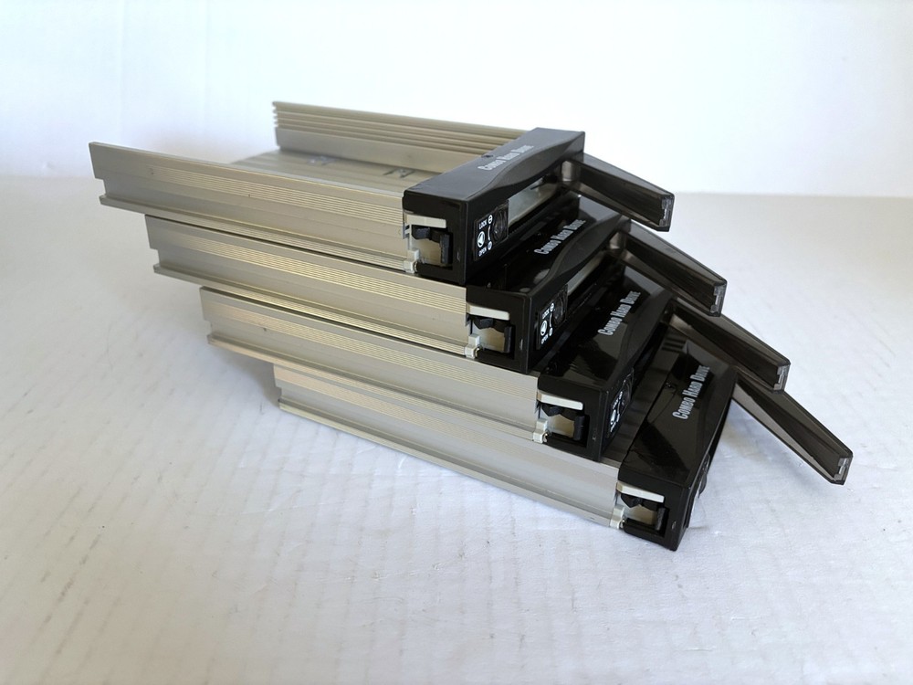 Addonics 4 x 3.5" hot-swappable Disk Array & Adaptec 1000-16i HBA controller