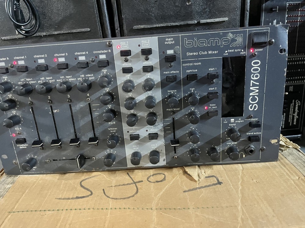 Biamp SCM7600 Pro Stereo Club Mixer